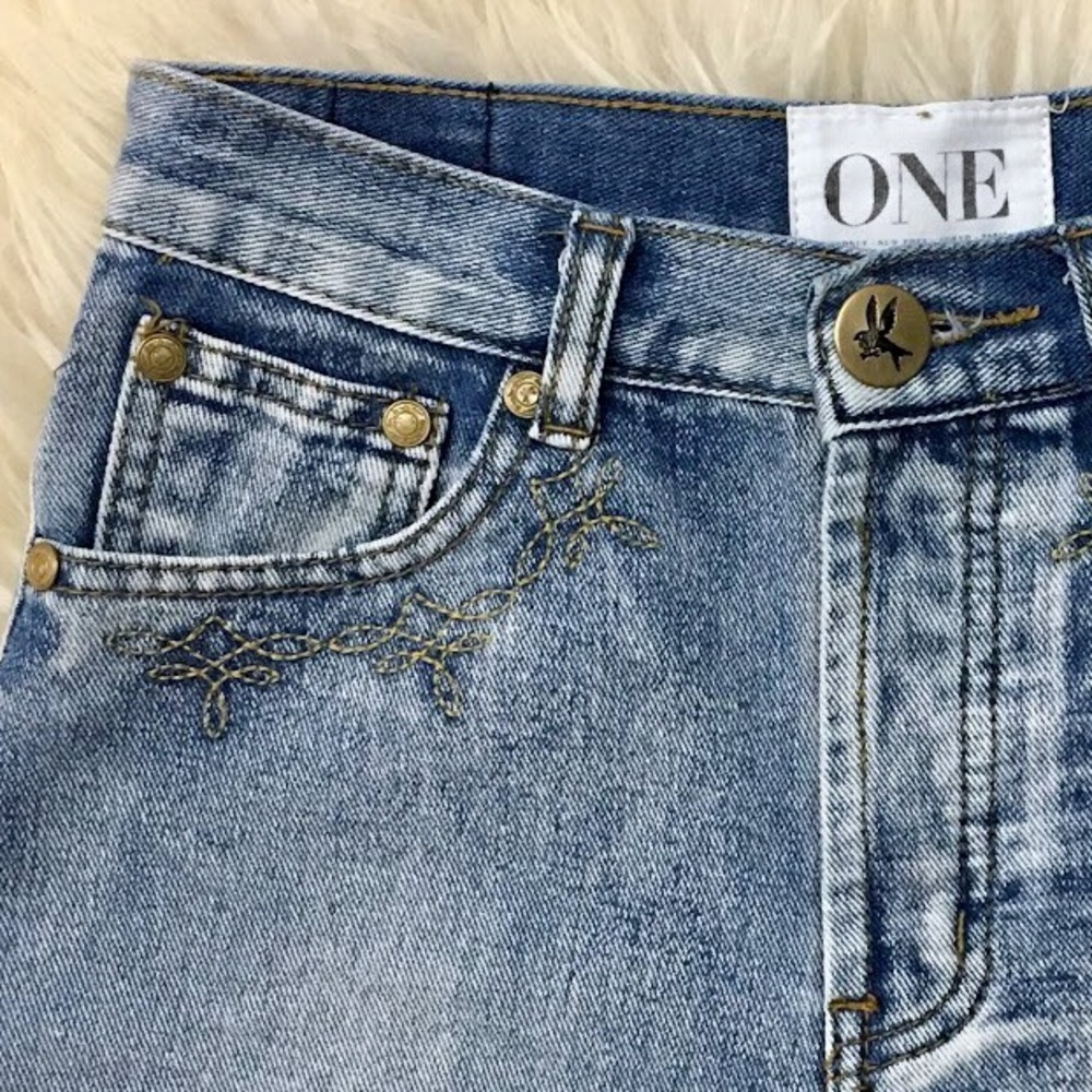 {One Teaspoon} High-rise Cut-offs - Picture 2 of 8